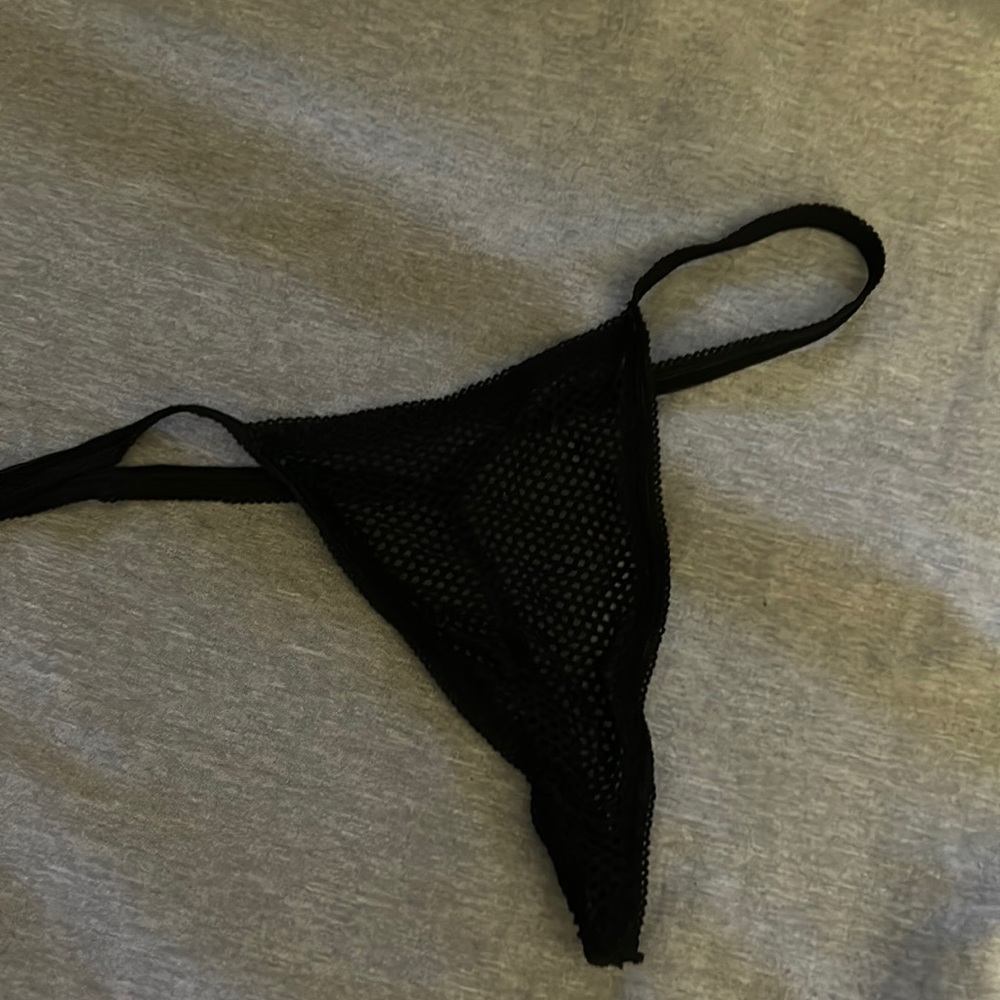 Fishnet g-String panty - Picture 2 of 4
